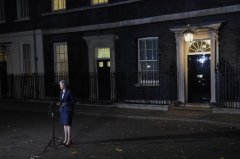 英国脱欧协议获内阁支持 英媒:最终结局仍不确