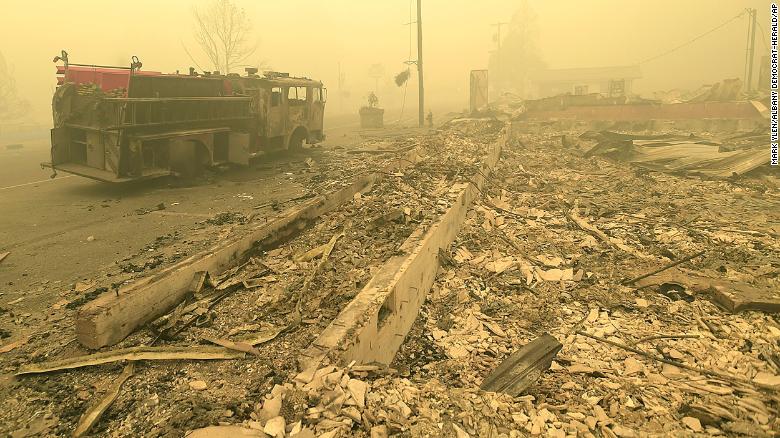200913194252-01-detroit-oregon-fire-exlarge-169.jpg