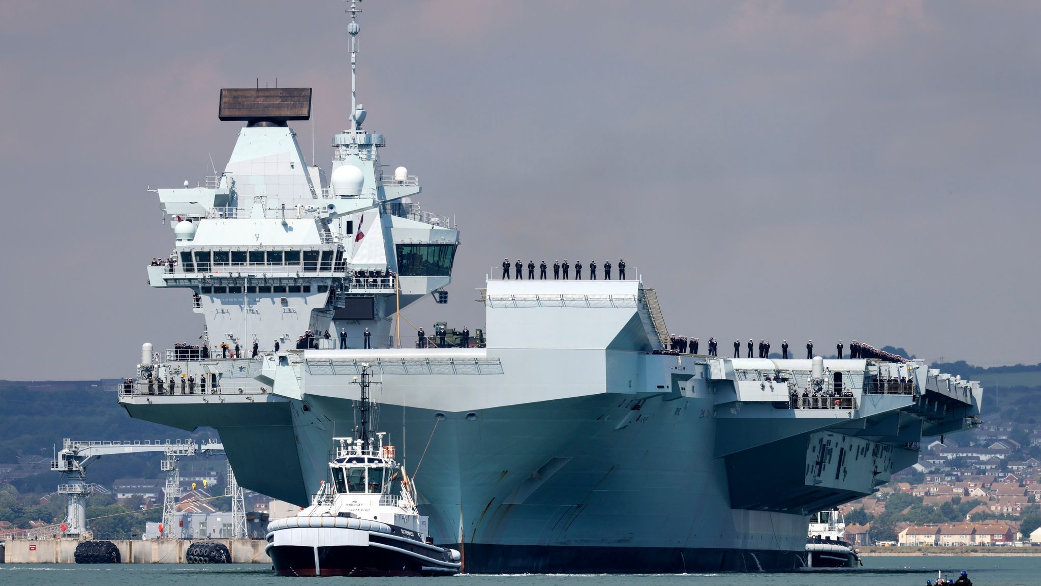 skynews-hms-prince-of-wales_5879610.jpg