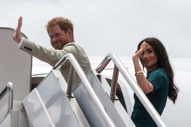 Buckingham Palace confirms break with Harry and Meghan