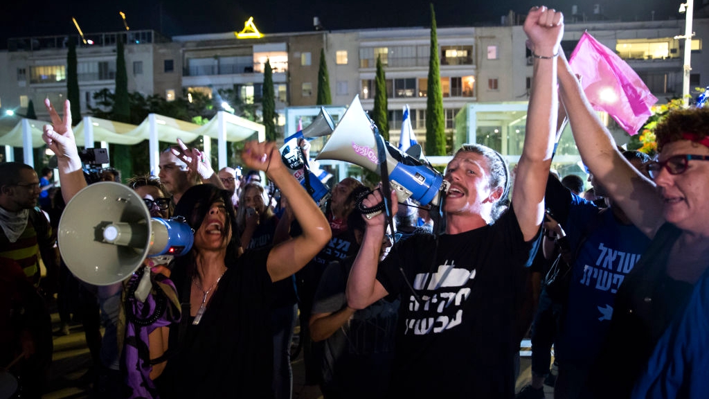 Israeli parties in final sprint to build anti-Netanyahu coalition