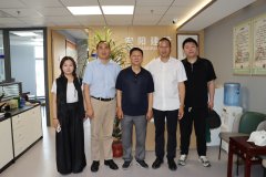 刘飞跃赴京走访宜商总会