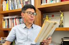 散文诗《灯芯廿载